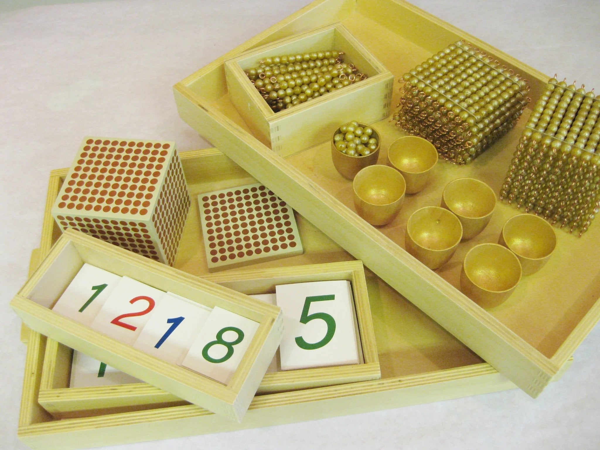 Material for Montessori in mathematics - BEA-pedagogik