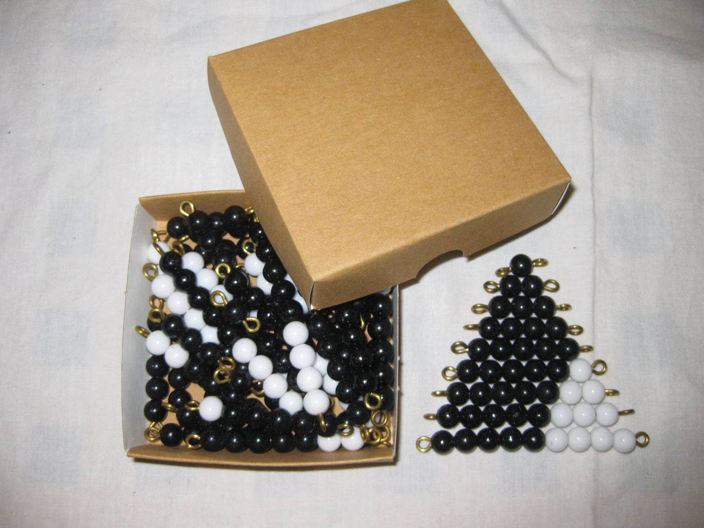 Pärlstavar svart/vita 1-9 rörliga pärlor