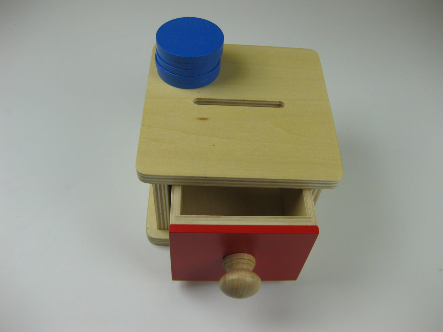 Plocka-i-låda med fyra blå träplattor, mindre modell