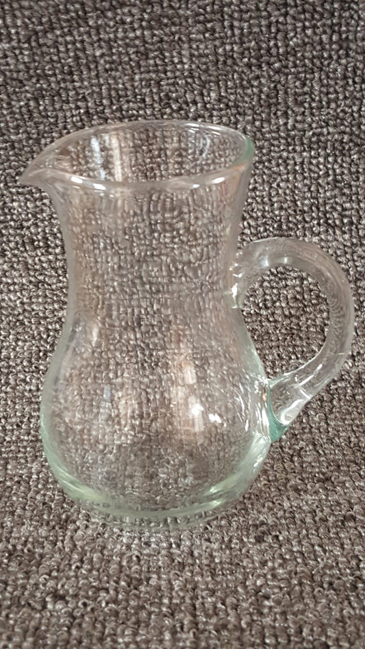 Glaskanna ca 9.5 cm hög